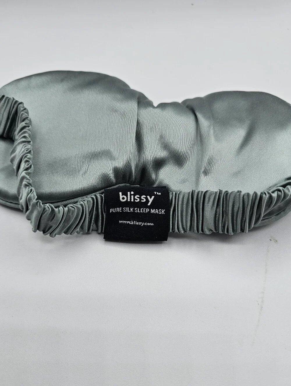Blissy Mulberry Silk Sleep Mask in Matcha